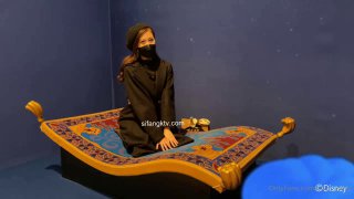孝感网欧美情侣直播性爱，脱下内裤去舔屌，卖力销魂吃屌椅子上后入第一视角颜射
